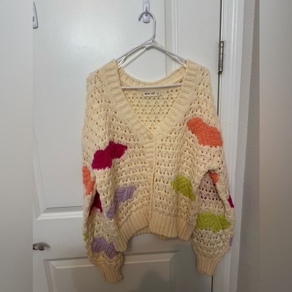 New In Crochet Design Cardigan - Picture 1 of 4